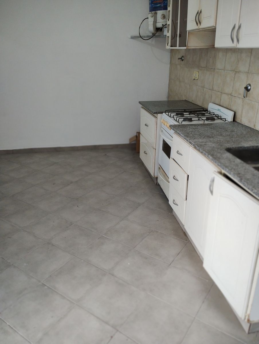 Buchardo 2300 · La Matanza — foto 4