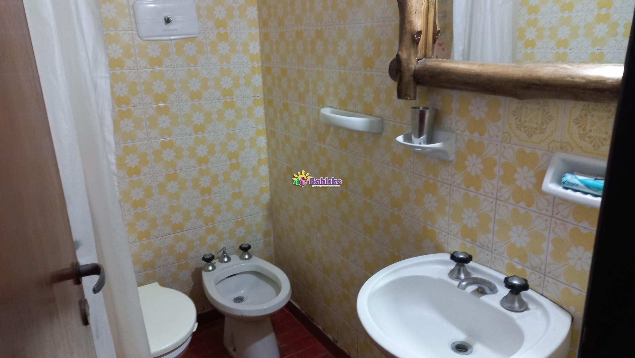 avenida 2 entre Paseos 146 y 147 · Villa Gesell — foto 5