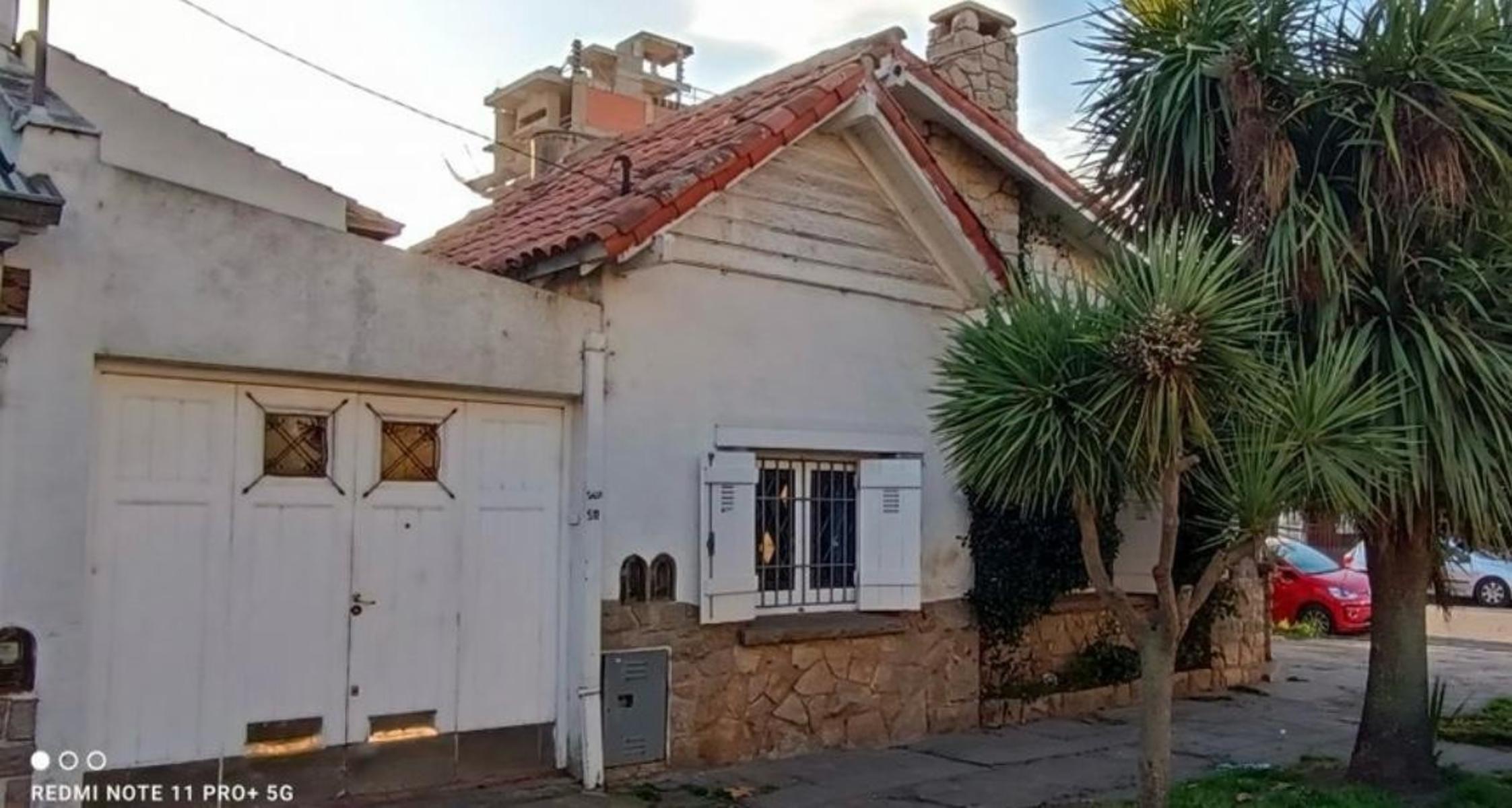 CHALET DE ESTILO EN LA PERLA (SALTA Y NECOCHEA) · General Pueyrredon — foto 6