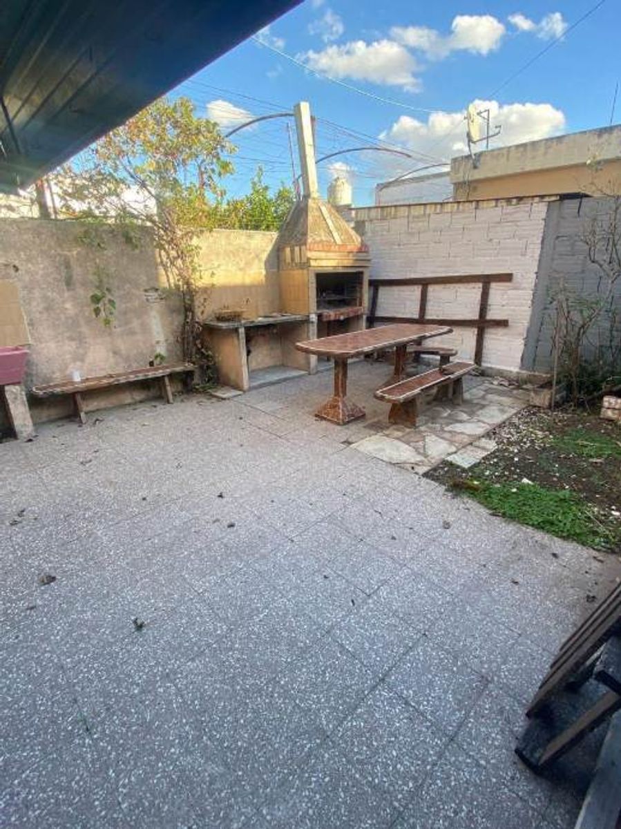 Horacio Julian 555 · Morón — foto 13