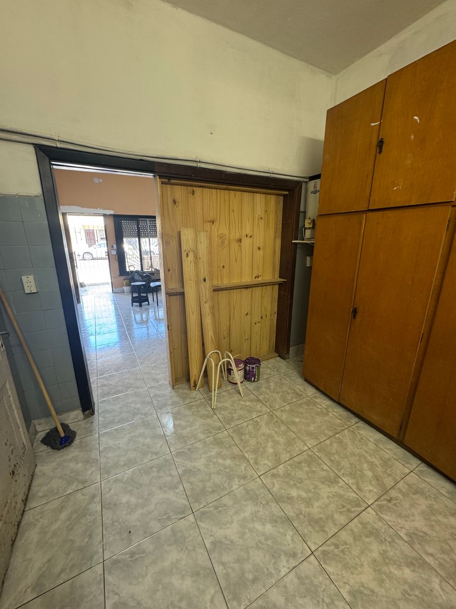Santa Fe 1385 · Lomas De Zamora — foto 10