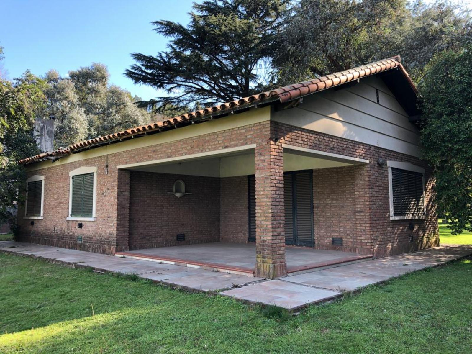 Quinta En Venta 4 Casas Sobre 16.500 m2 - La Reja, Moreno