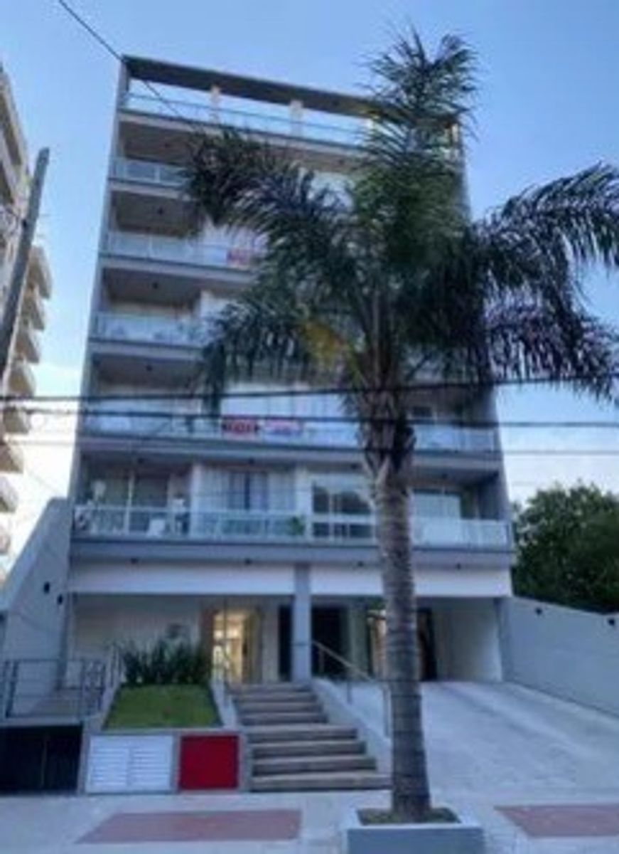 Venta departamento 2 ambientes con cochera