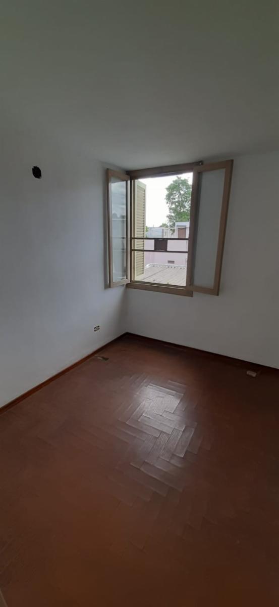 J. Jufre N° 301 · Hurlingham — foto 5