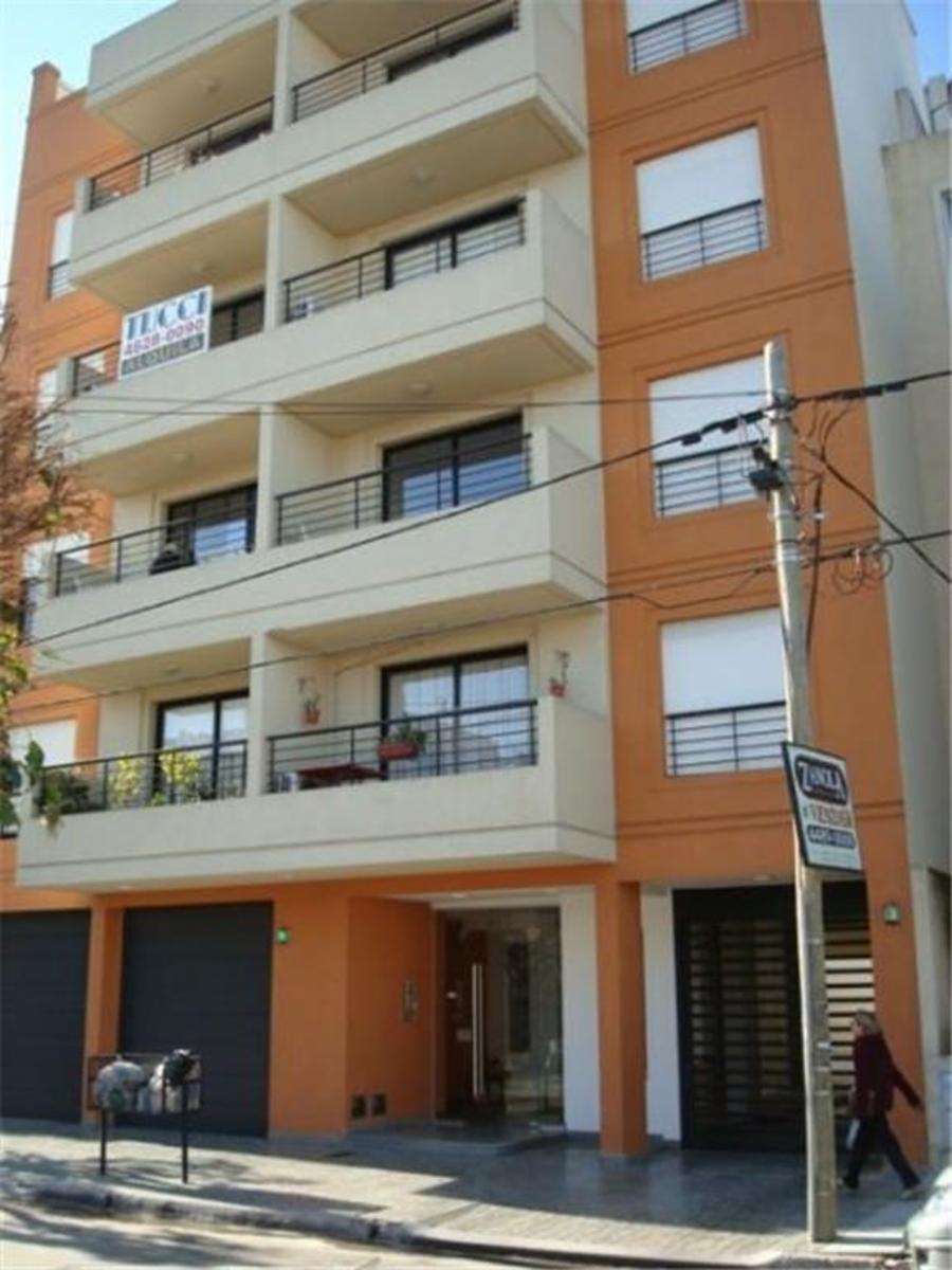 OPORTUNIDAD. COCHERAS DESCUBIERTAS DE 3X5 MTRS, BUENA UBICACION, MORON