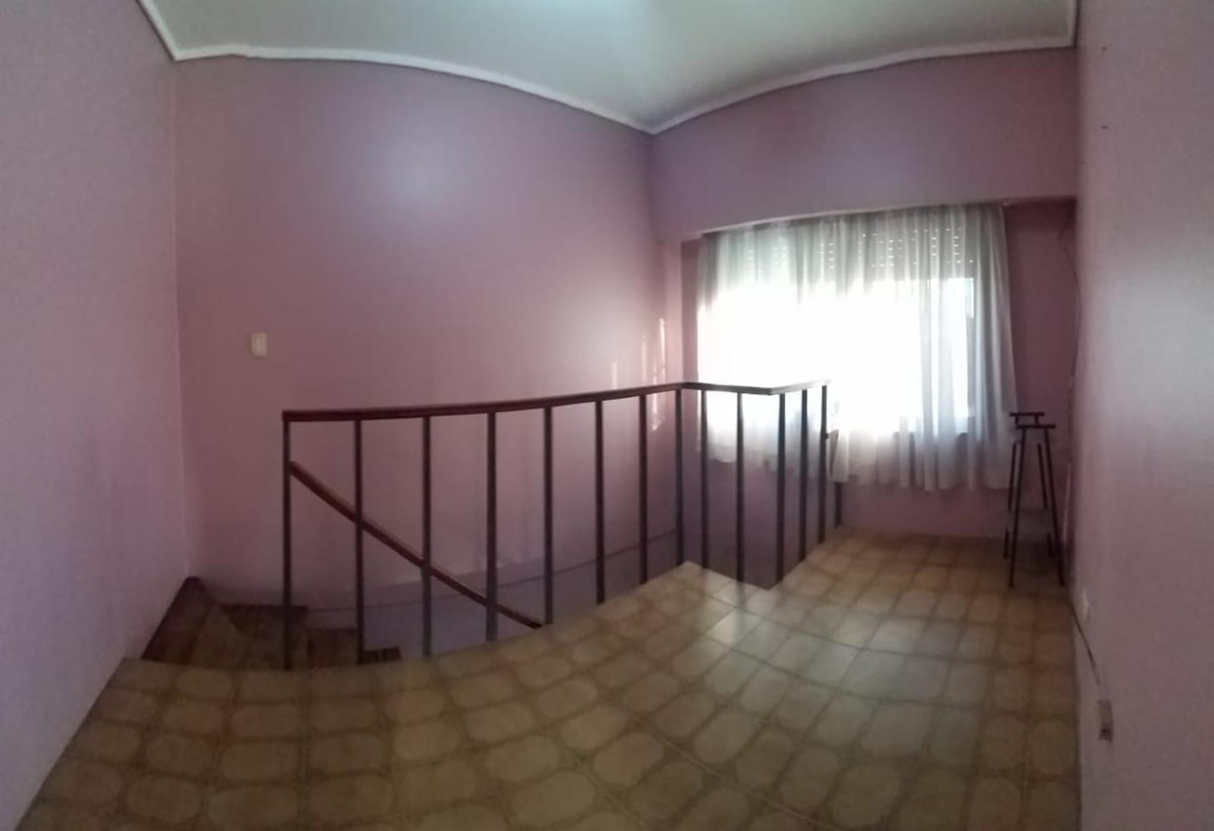 Aristobulo del Valle 1700 · Moreno — foto 13