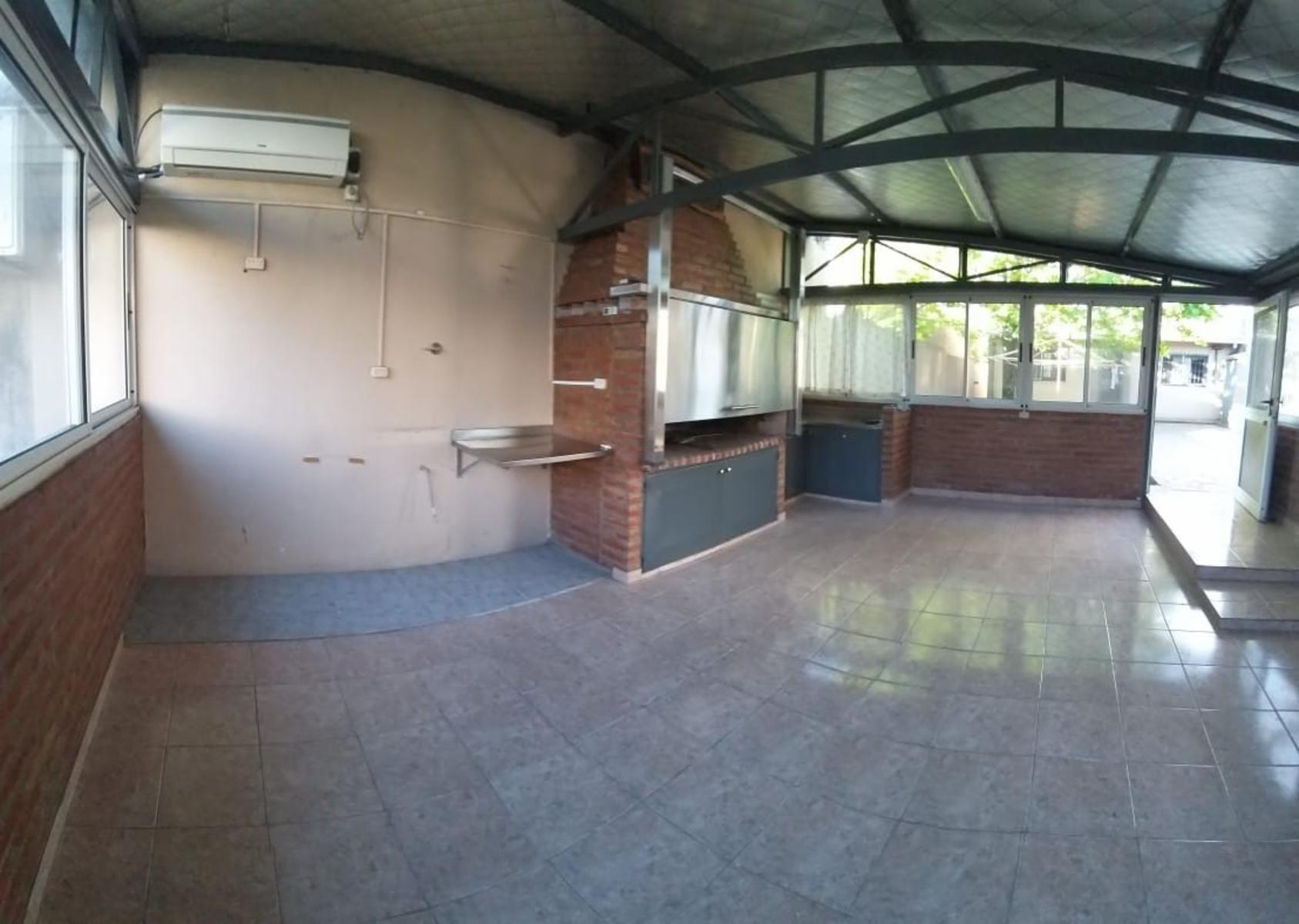 Aristobulo del Valle 1700 · Moreno — foto 24