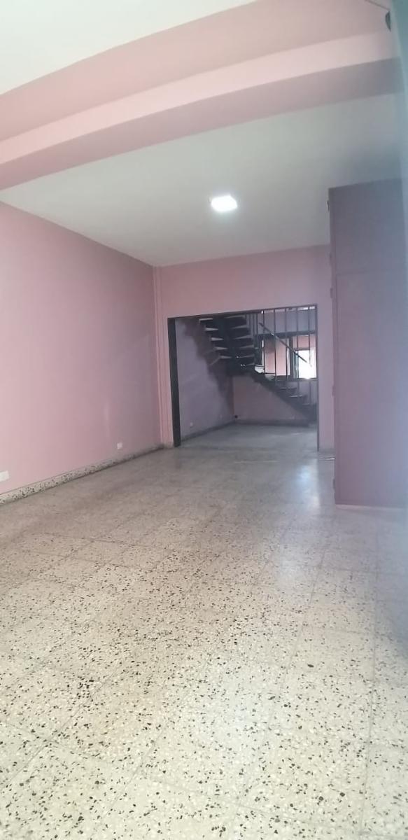 Aristobulo del Valle 1700 · Moreno — foto 4