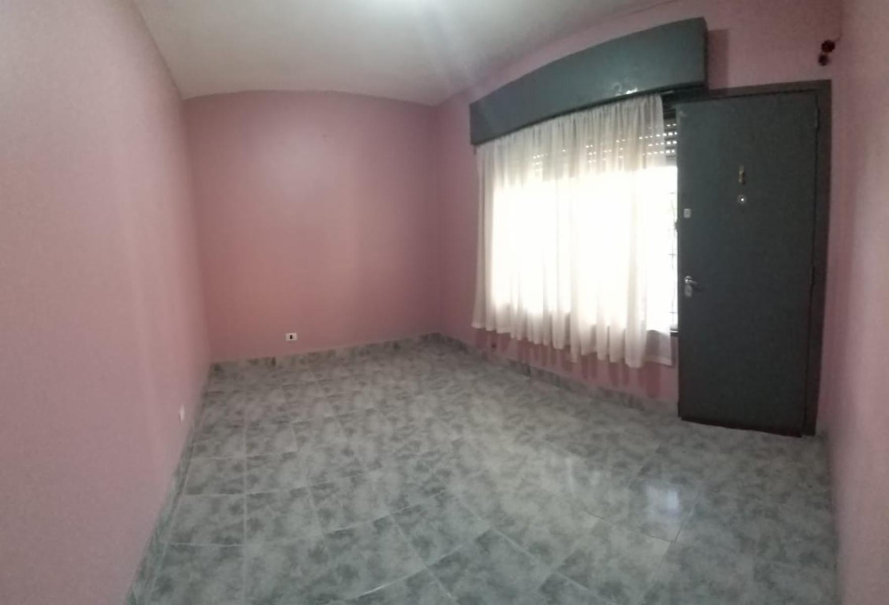 Aristobulo del Valle 1700 · Moreno — foto 5