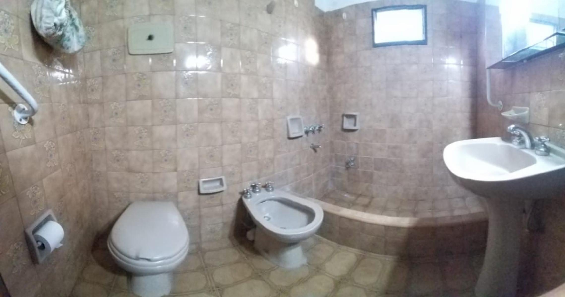 Aristobulo del Valle 1700 · Moreno — foto 9