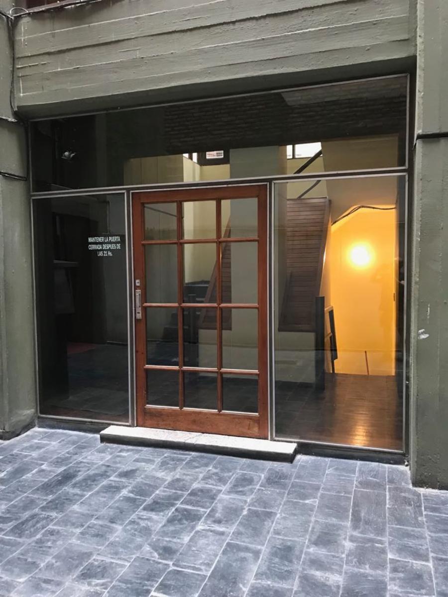 Calle Belgrano a 1 cuadra de Av. Vélez Sarsfield · Córdoba Capital — foto 15