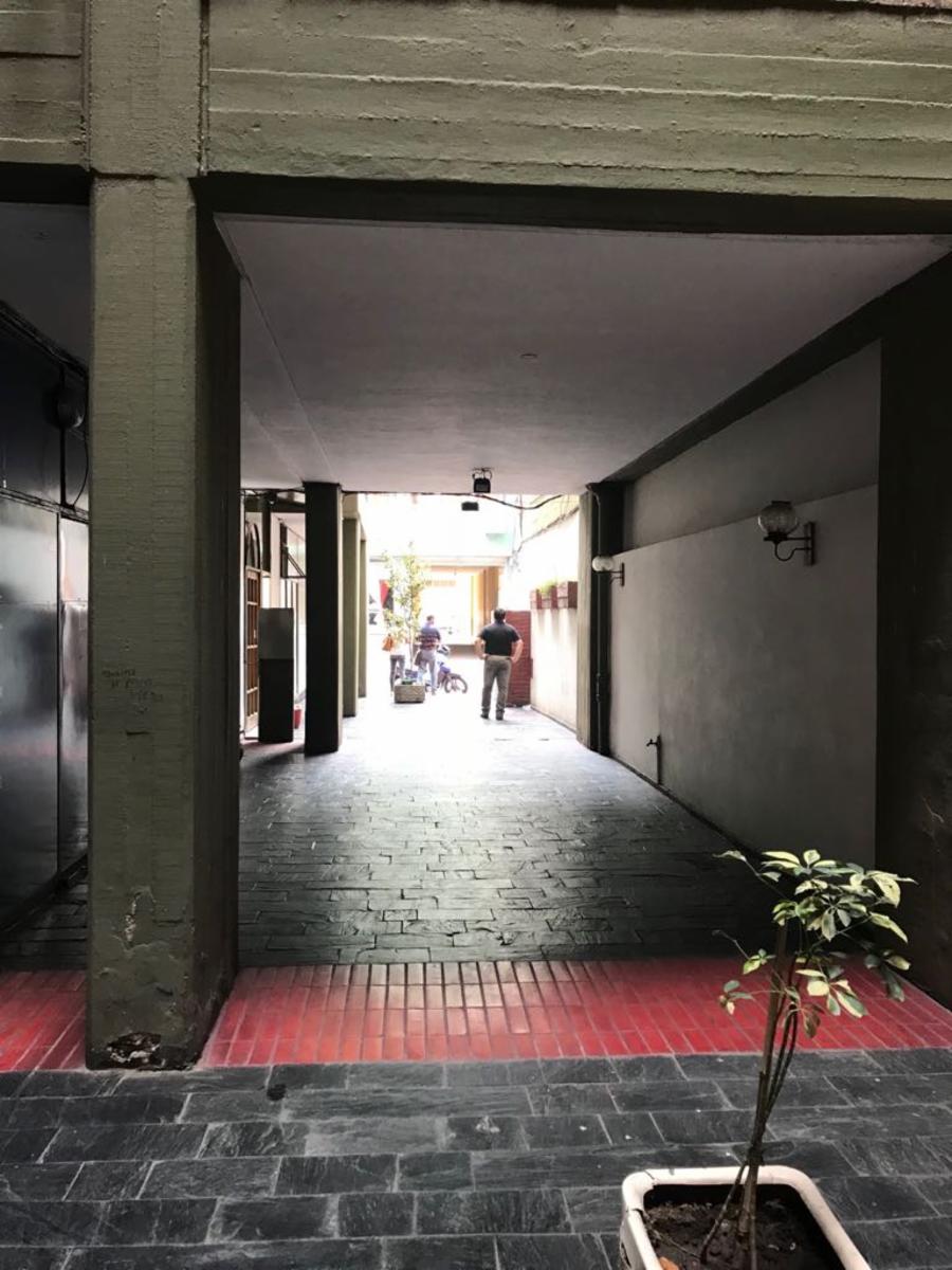 Calle Belgrano a 1 cuadra de Av. Vélez Sarsfield · Córdoba Capital — foto 17