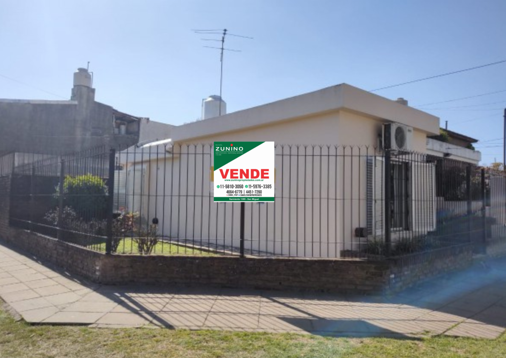 Casa de tres ambientes en Bella Vista