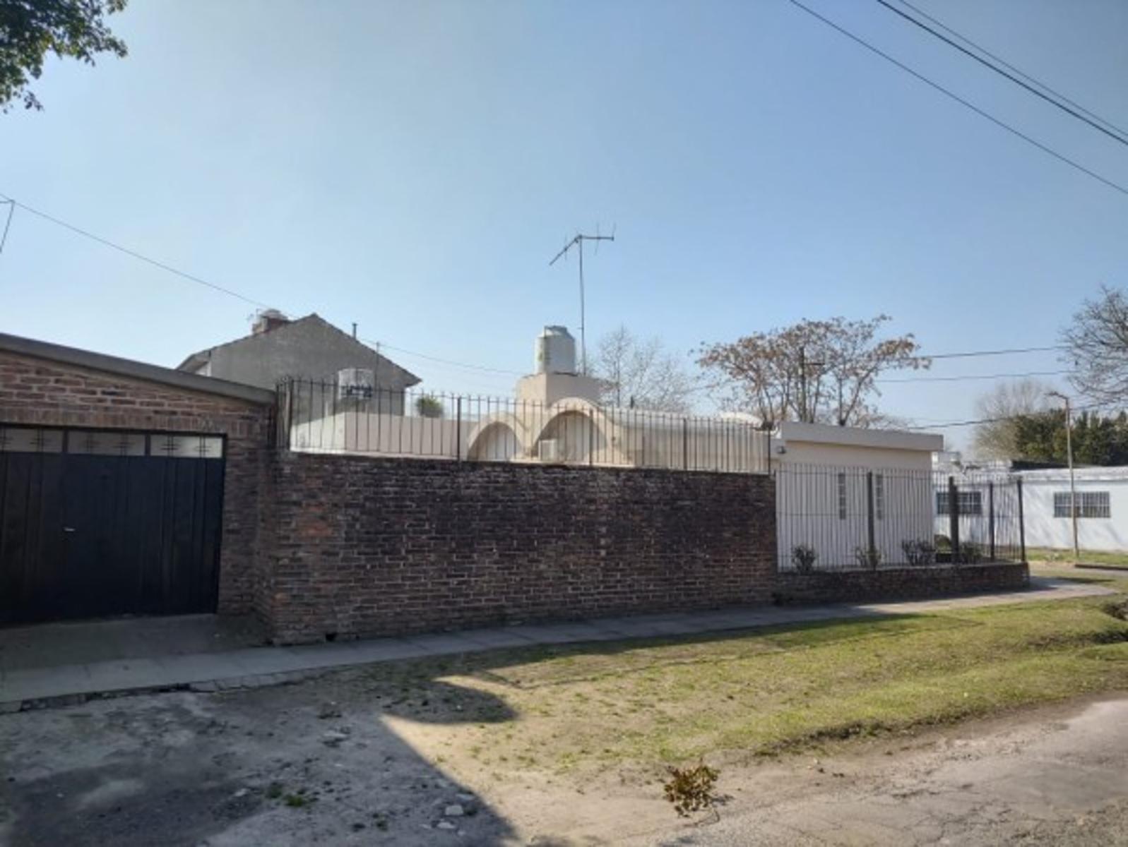 Francisco Bourel 596 · San Miguel — foto 3