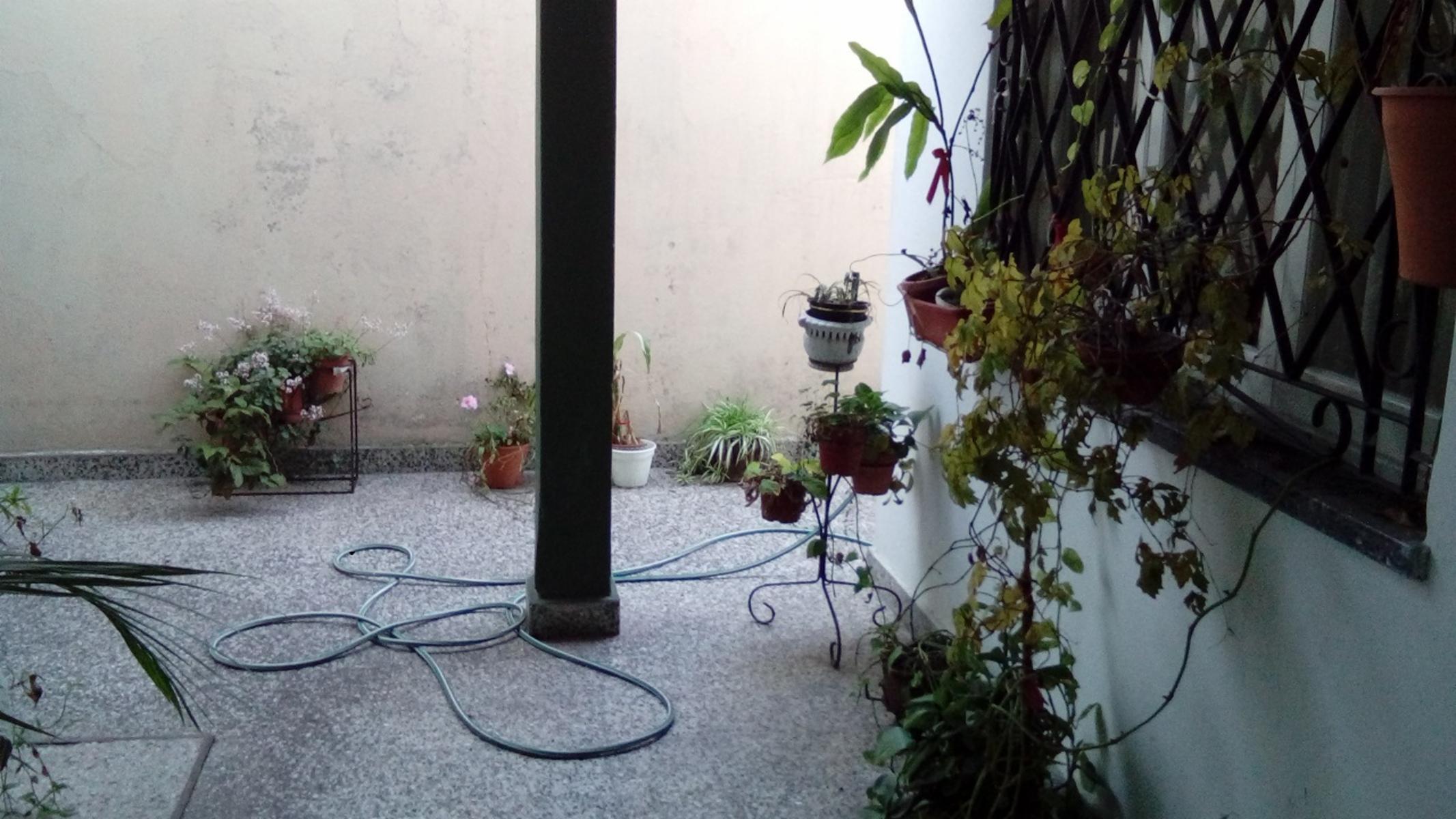 jean jaures 2300 · La Matanza — foto 3