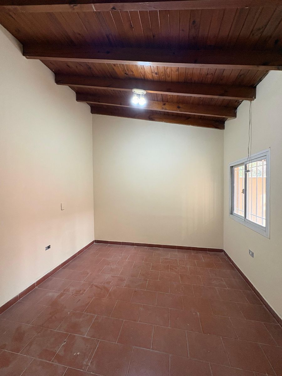 Departamento 2 ambientes con patio