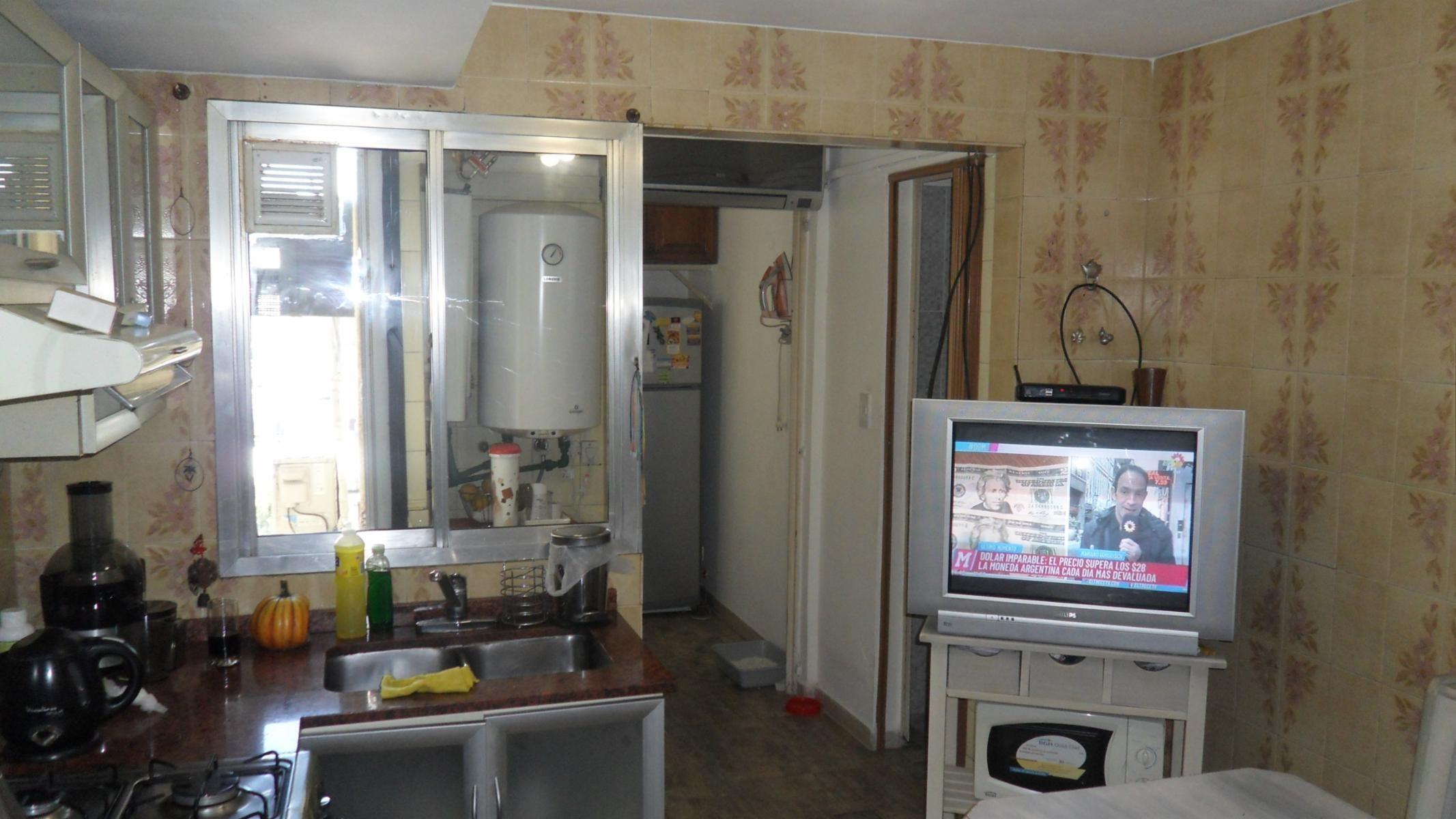 HIPOLITO YRIGOYEN 2900 · Lanús — foto 4