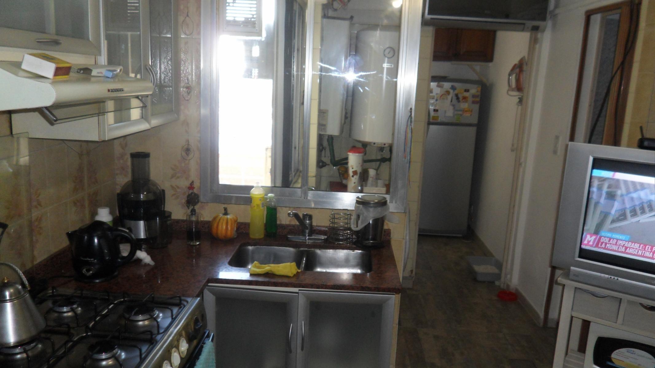 HIPOLITO YRIGOYEN 2900 · Lanús — foto 5