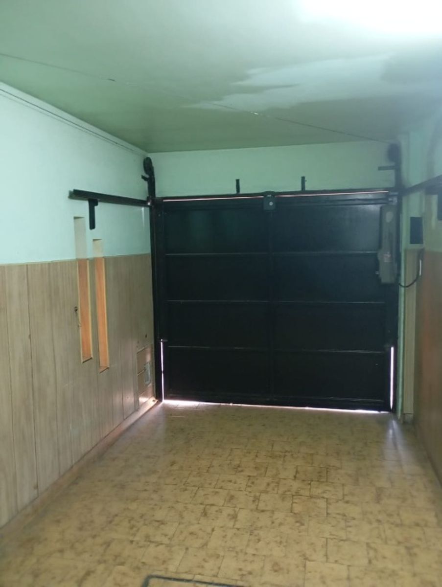 Borges 1300 · Morón — foto 14