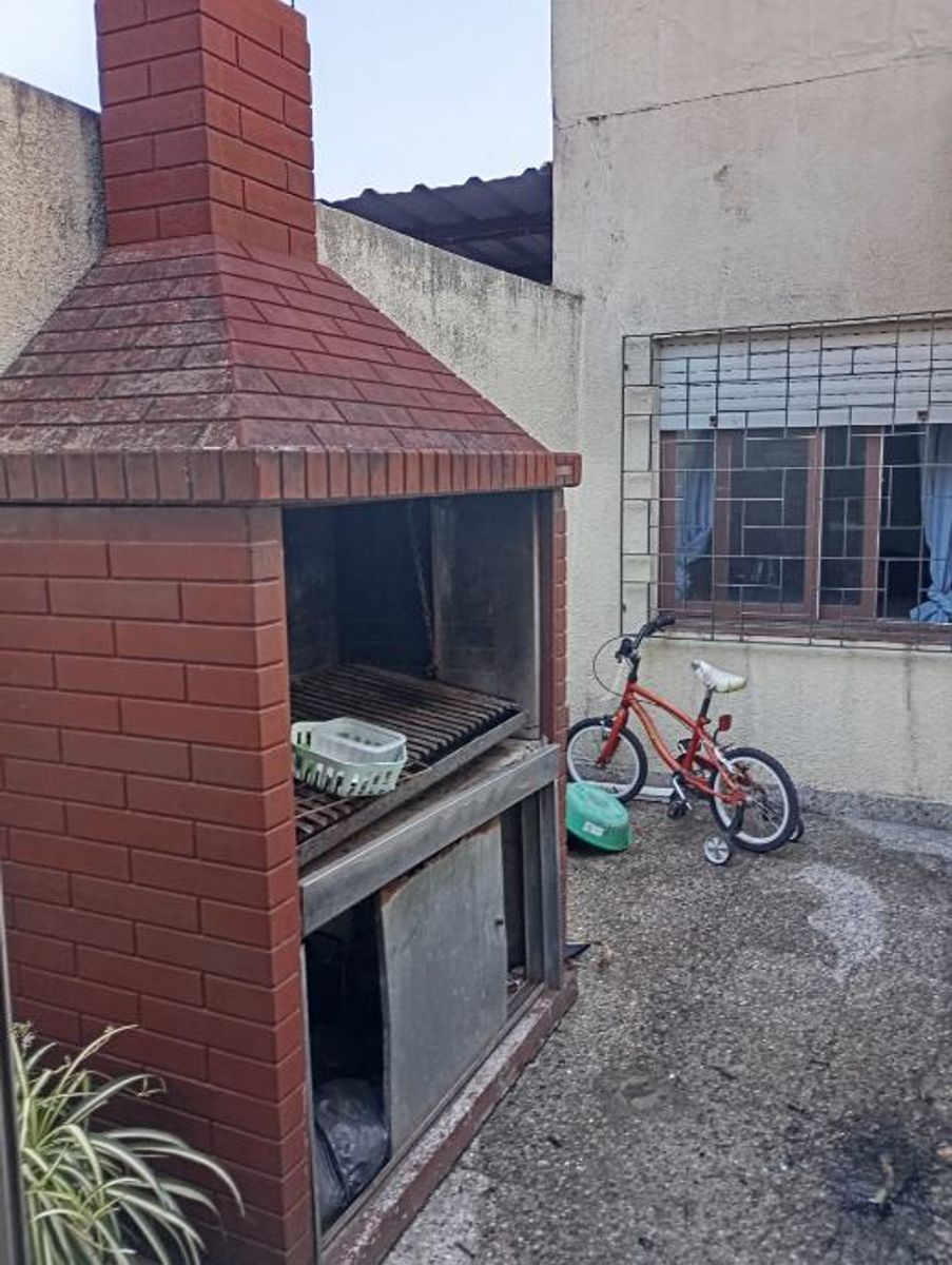 Borges 1300 · Morón — foto 22