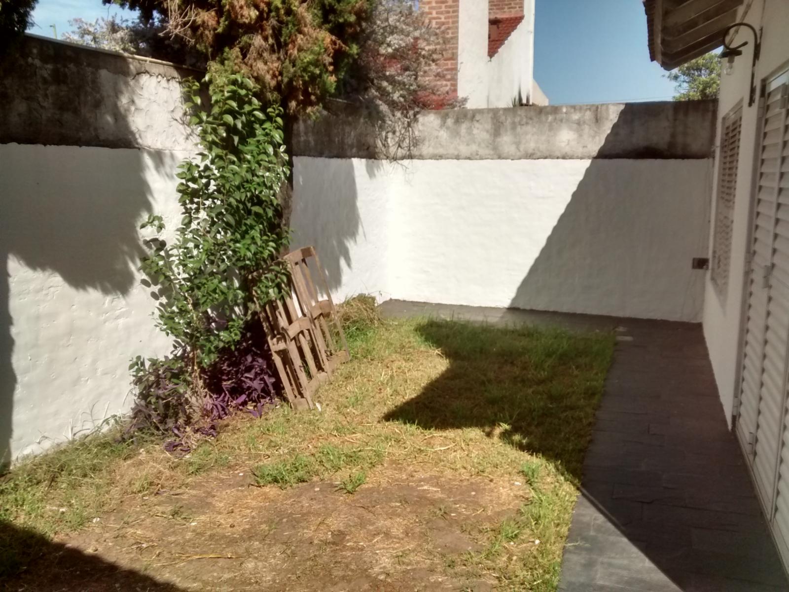 PASTEUR 424 · La Matanza — foto 4