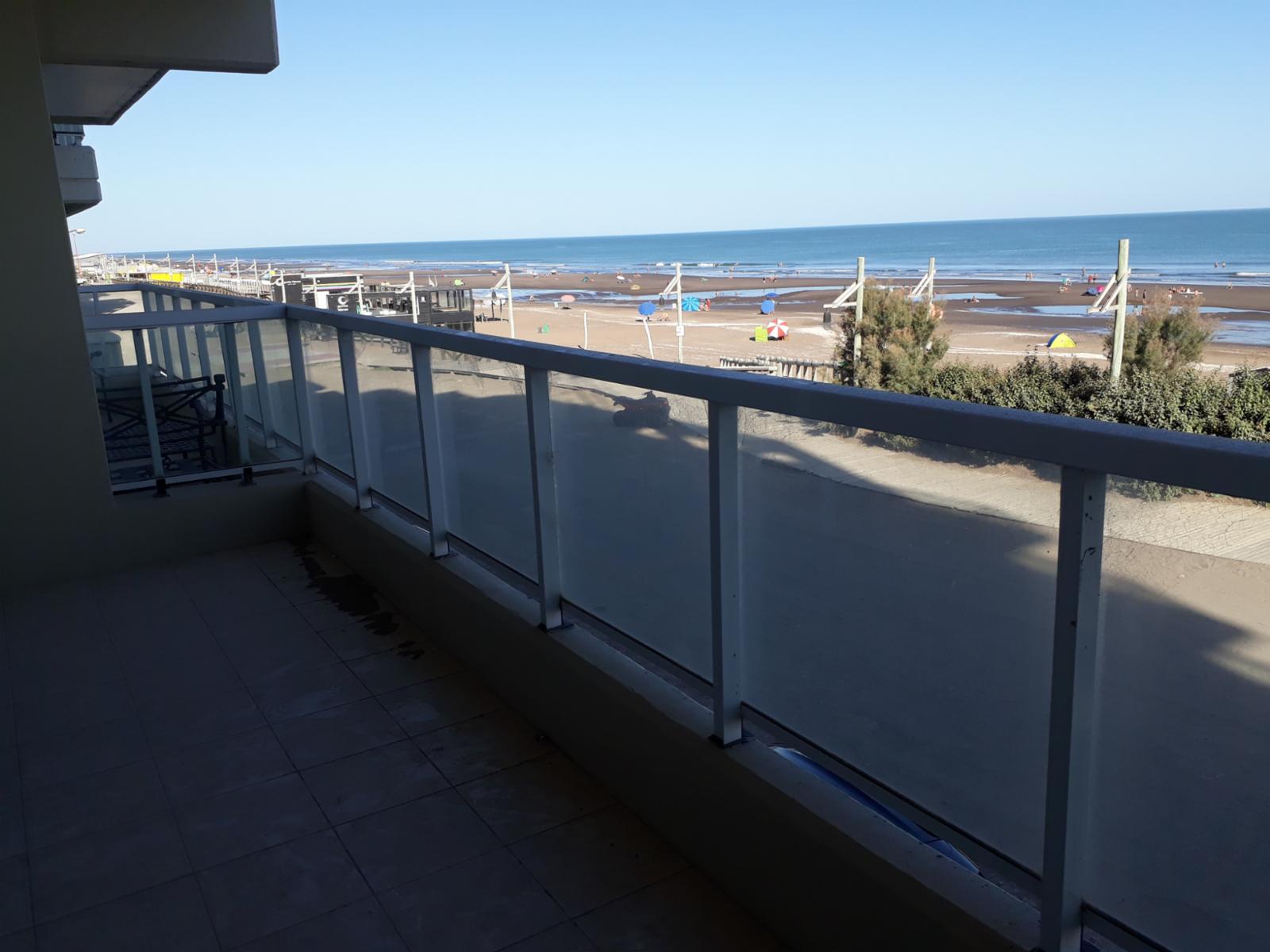 Peron 859 · Monte Hermoso — foto 11