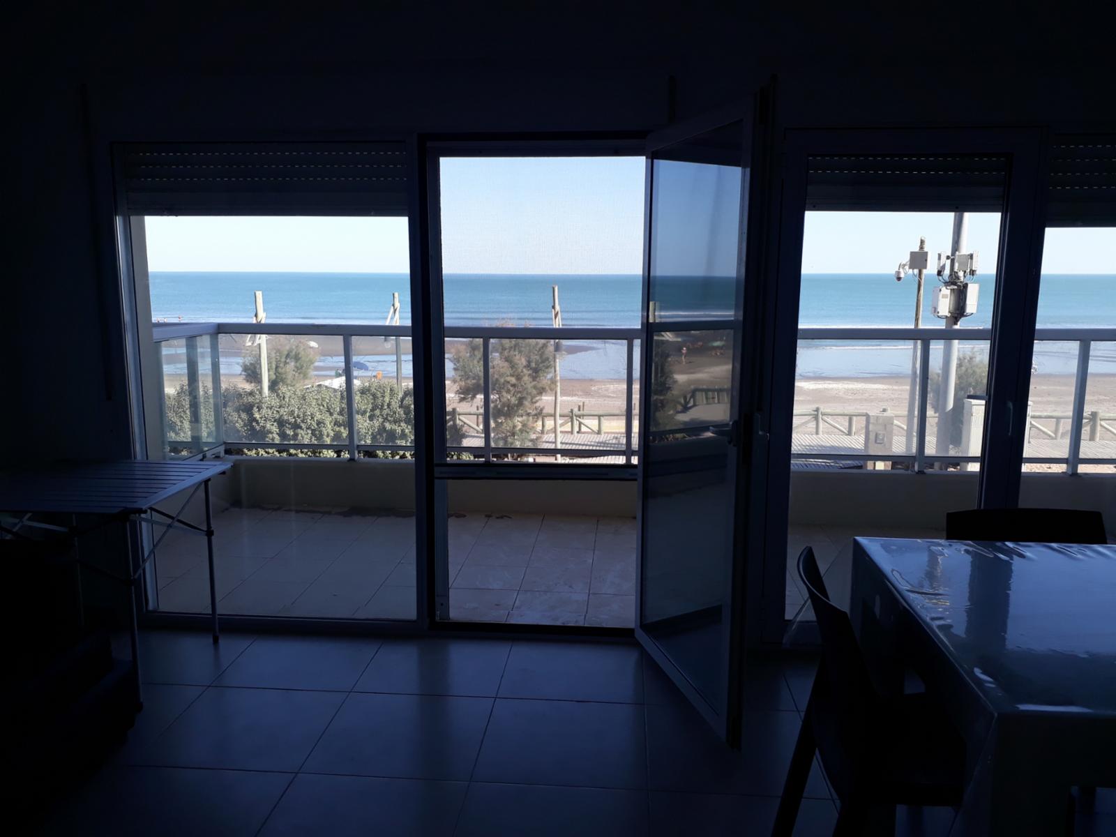 Peron 859 · Monte Hermoso — foto 3