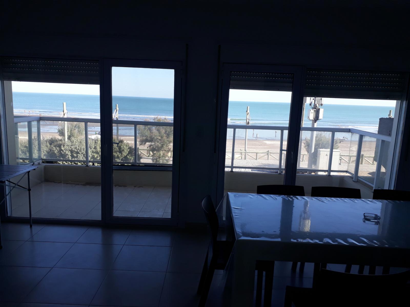 Peron 859 · Monte Hermoso — foto 4
