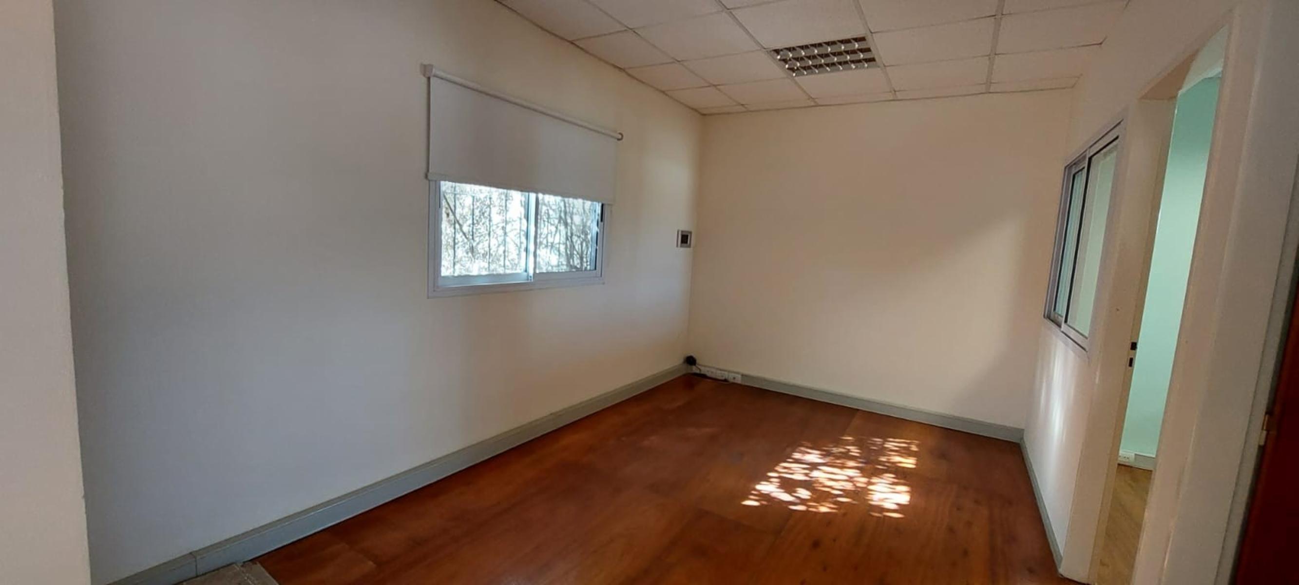 Alberdi 685 · Escobar — foto 9