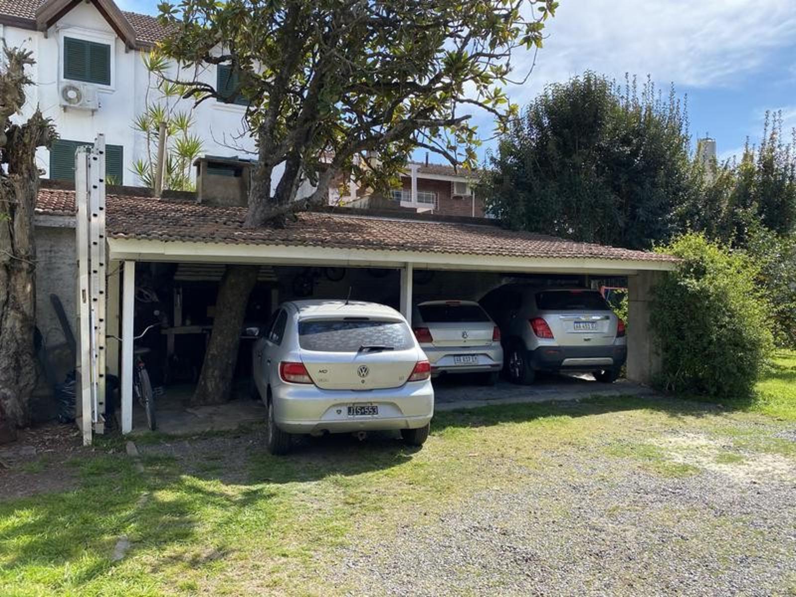 Jacinto Calvo 731 · Almirante Brown — foto 6