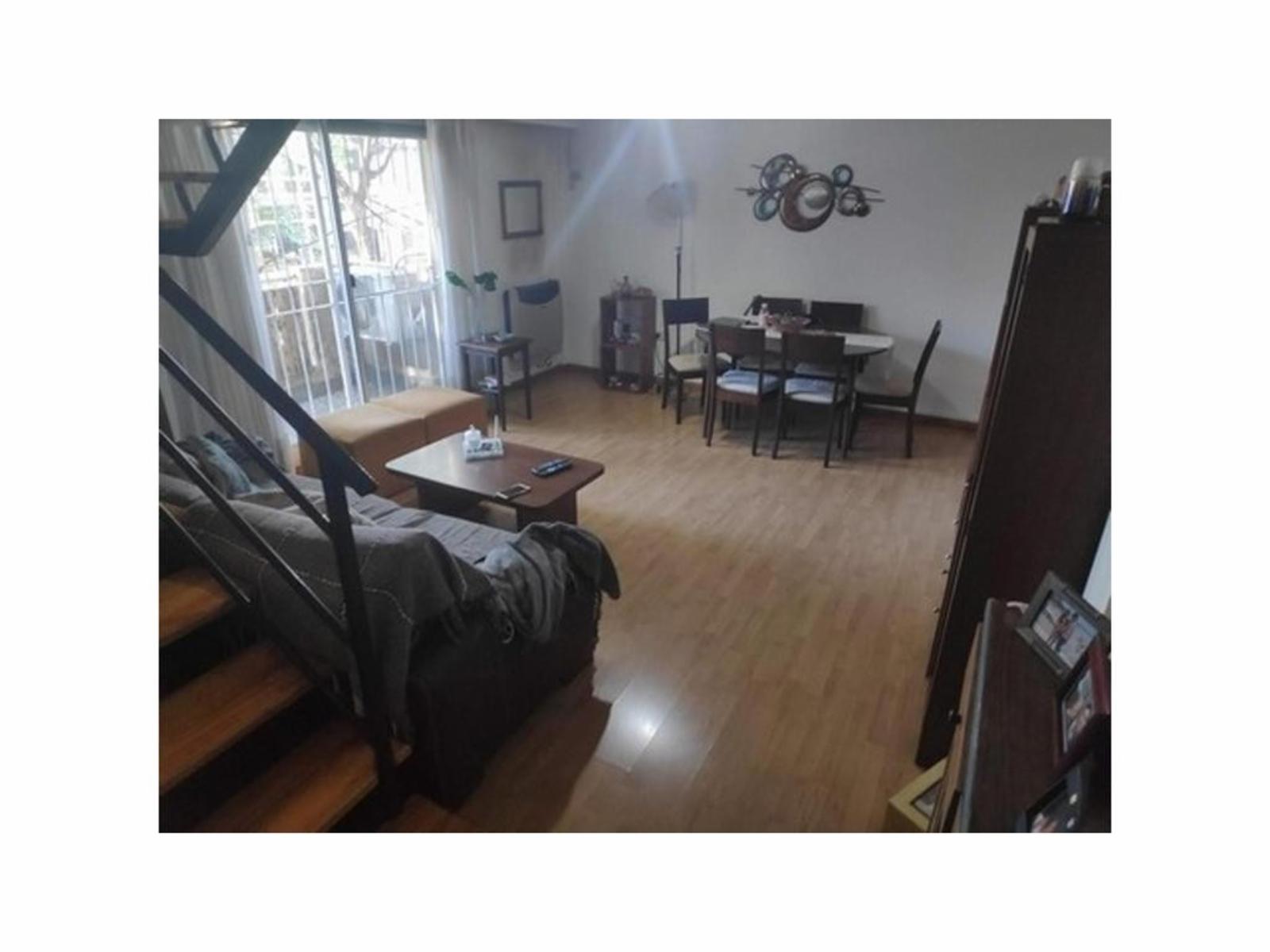 A. Thomas 2700 · Villa Urquiza — foto 3