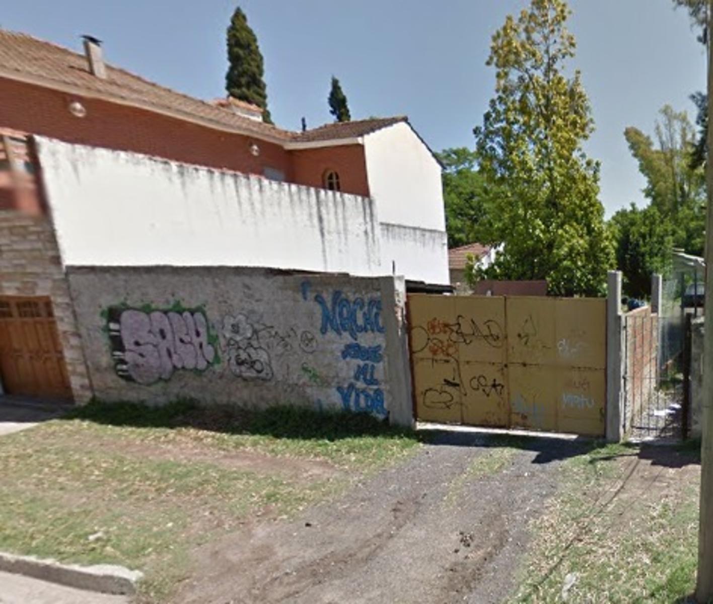 Lote de terreno de 380 m2 de superficie total