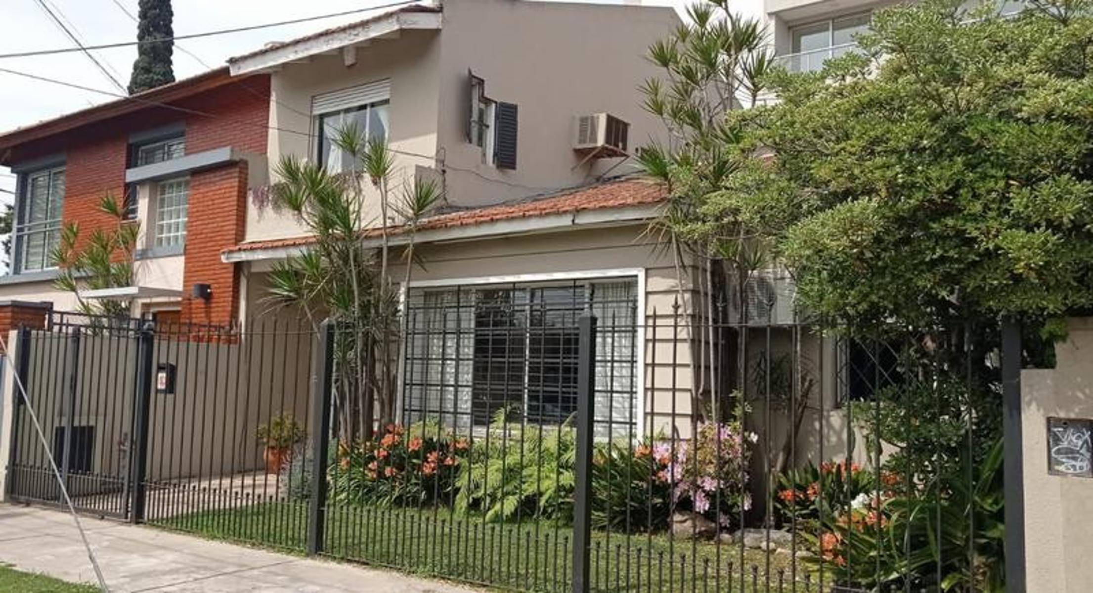 Int. Gonzalez 1192 (Ex Canale) · Almirante Brown — foto 5