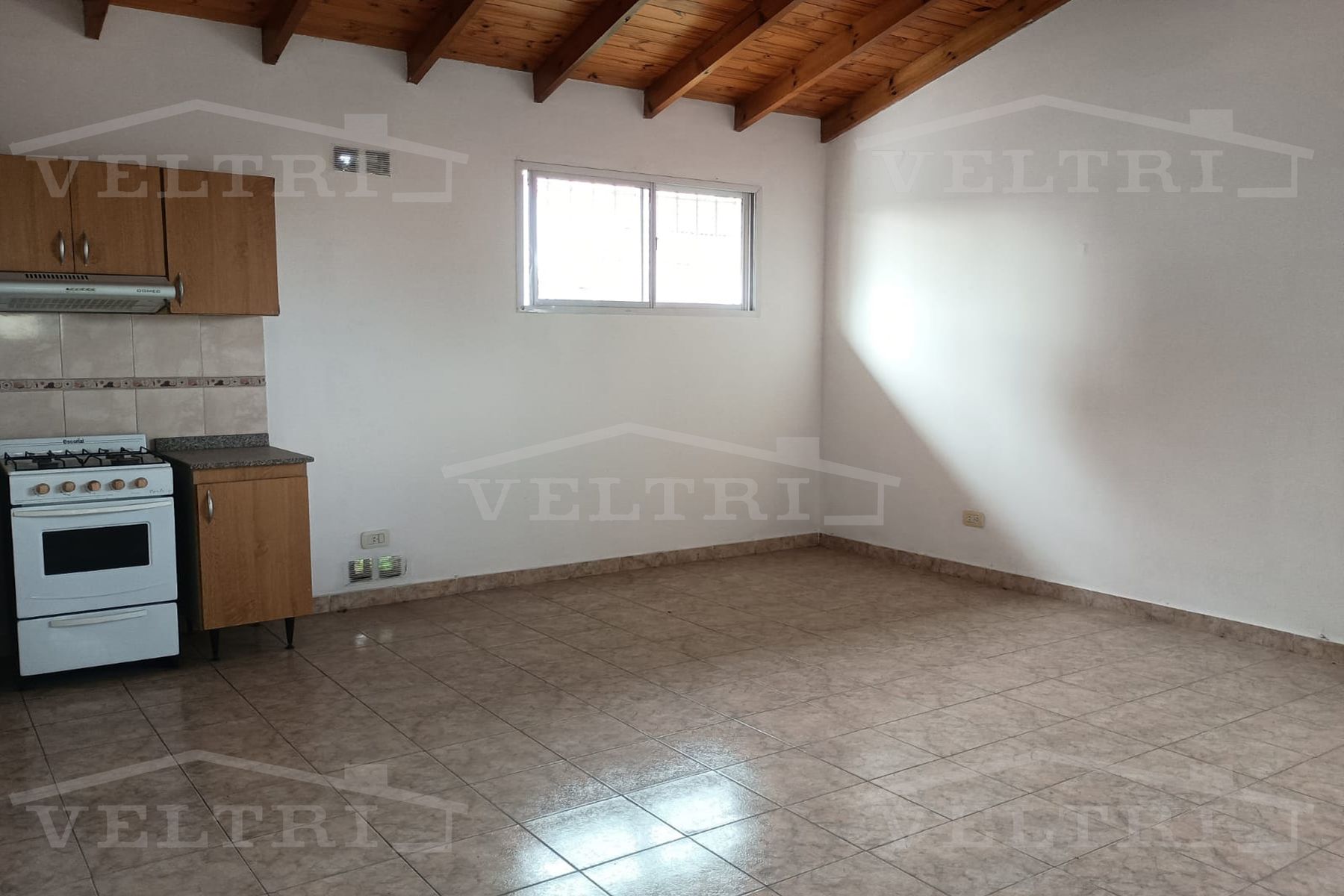 VILLA MADERO DEPTO 2 AMBIENTES EN 1º PISO