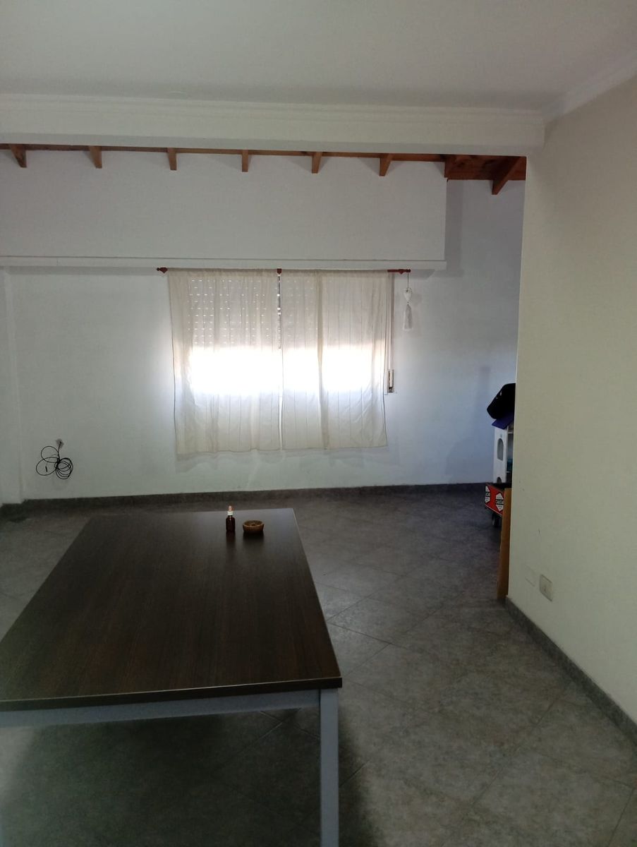 Donato Álvarez 949 · Morón — foto 9