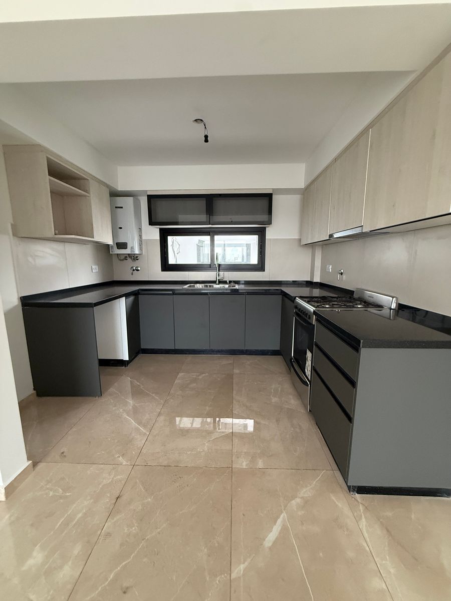 RIVADAVIA 10150 · Villa Luro — foto 27