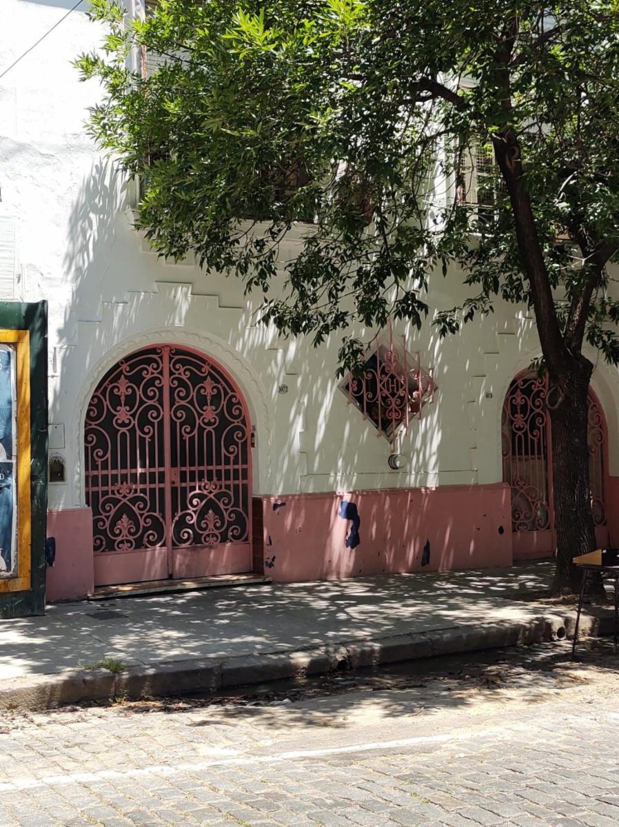 Casa grande. Ideal para más de una familia.