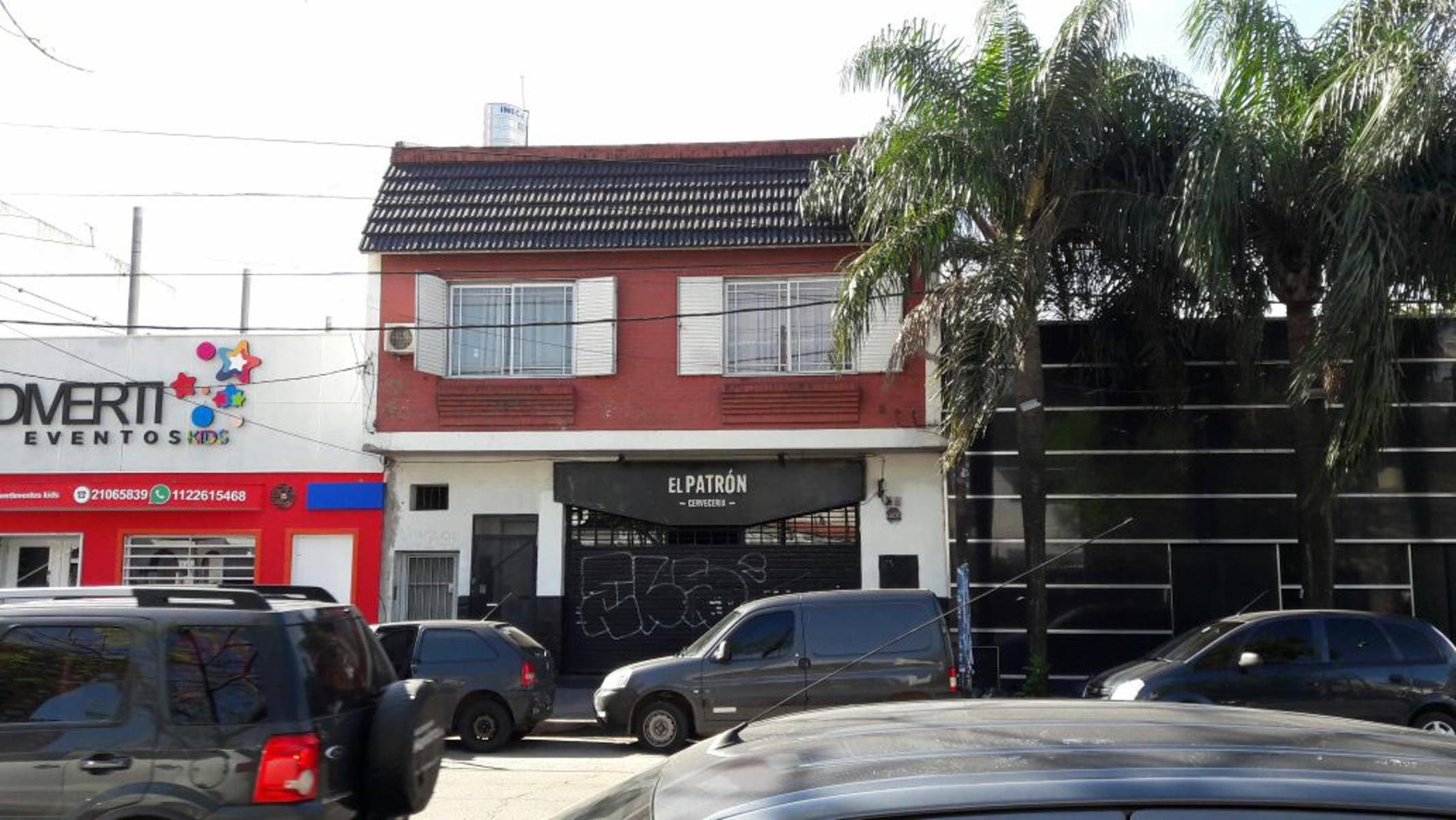 AV PTE PERON 200 · Morón — foto 3