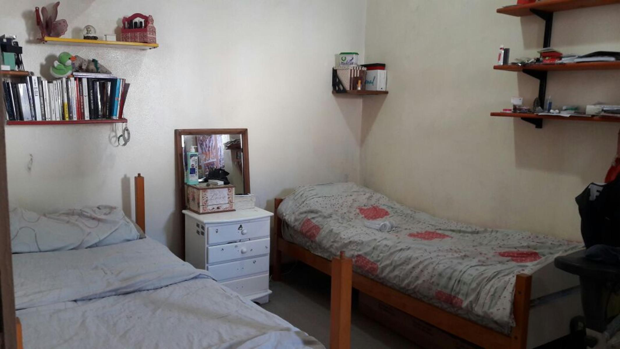 AV PTE PERON 200 · Morón — foto 6