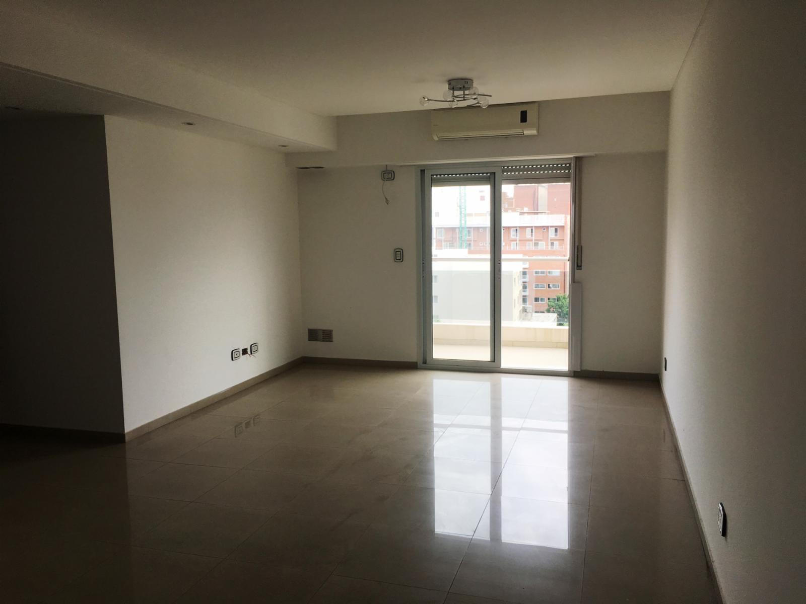 Pellegrini 500 · Morón — foto 6