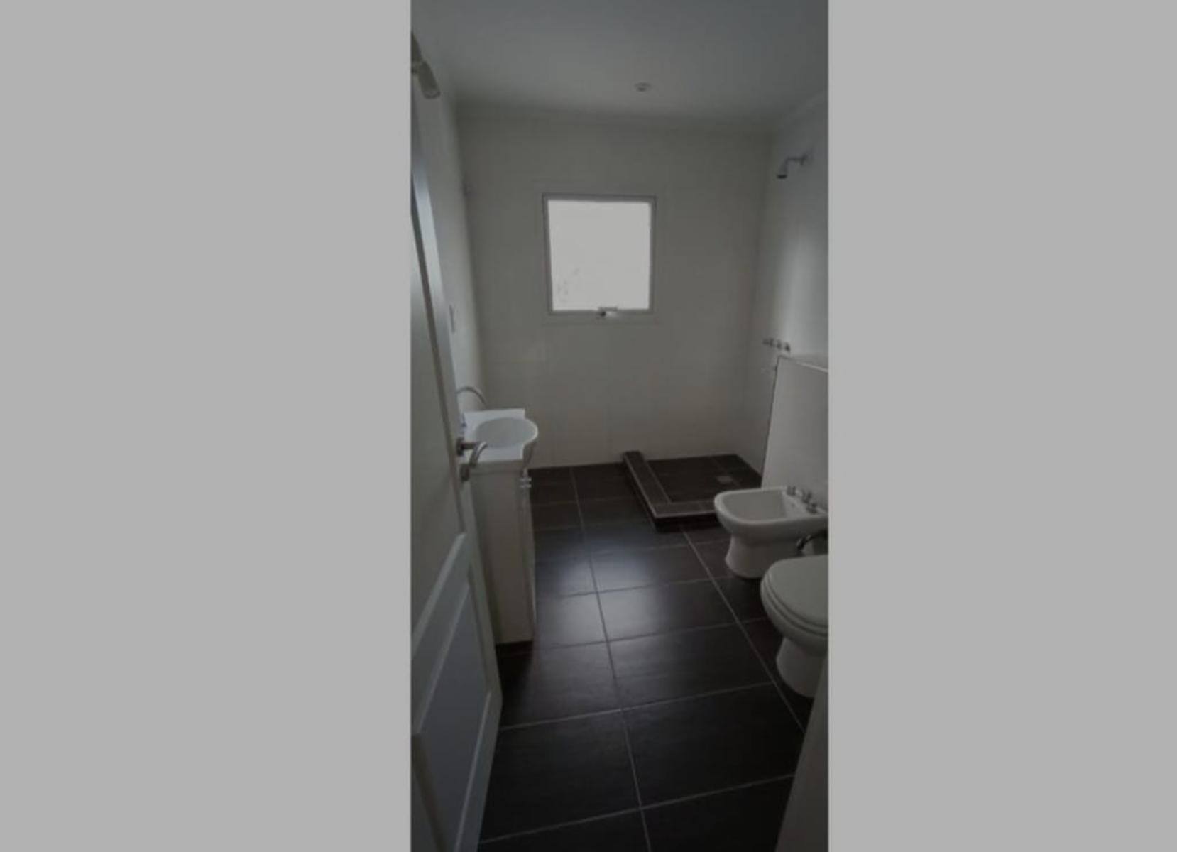 VENDO DUPLEX 4 AMB CON GARAJE (BALNEARIO PLAYA SERENA) MDP · General Pueyrredon — foto 17