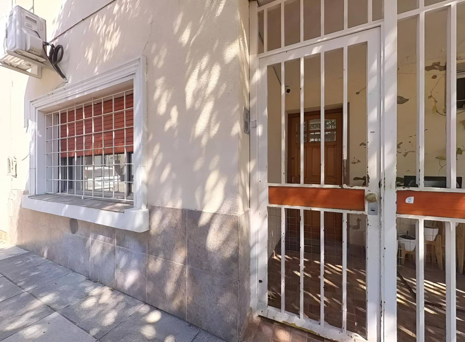 Amalia 403 · Liniers — foto 3