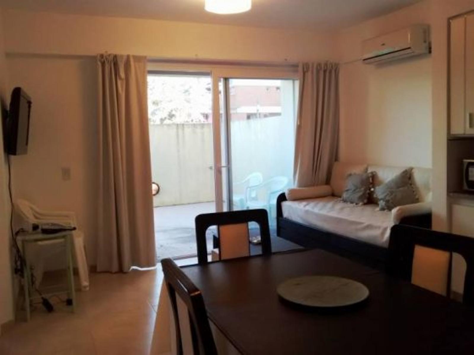 Moderno departamento de un dormitorio. Con cochera.. Departamento en Venta.
