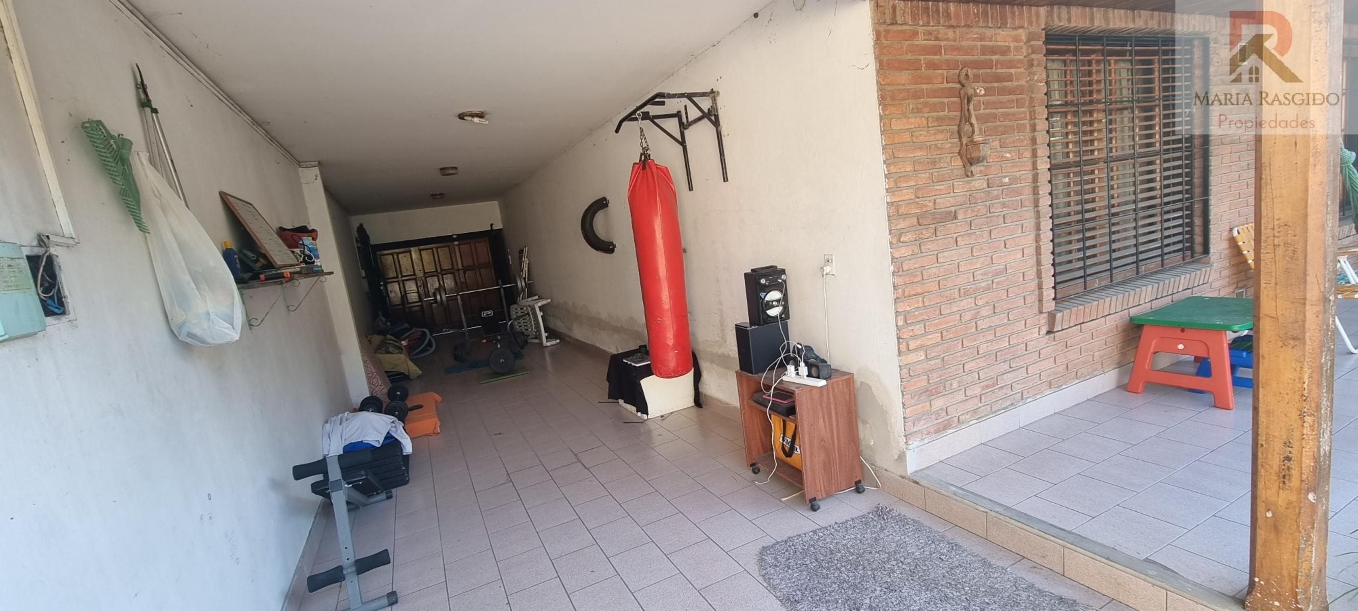 Calle Machado · Morón — foto 16