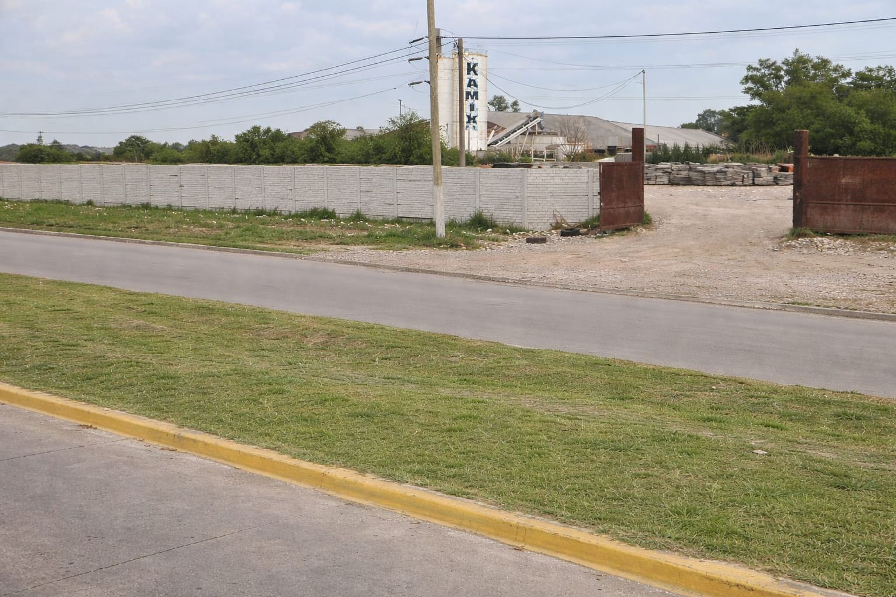 Valentin Vergara 4600 · Berazategui — foto 3