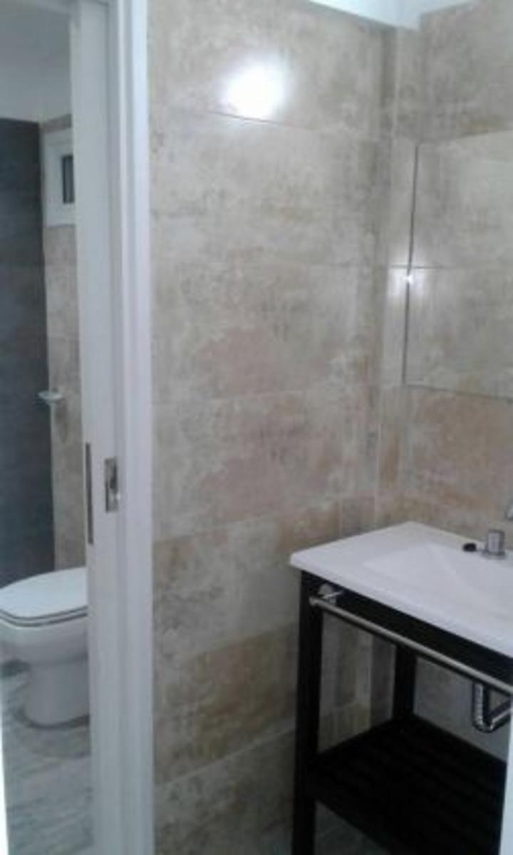 Departamento de 2 dormitorios. A 150 mts del mar. Piscina climatizada. Cochera.. Departamento en Venta.
