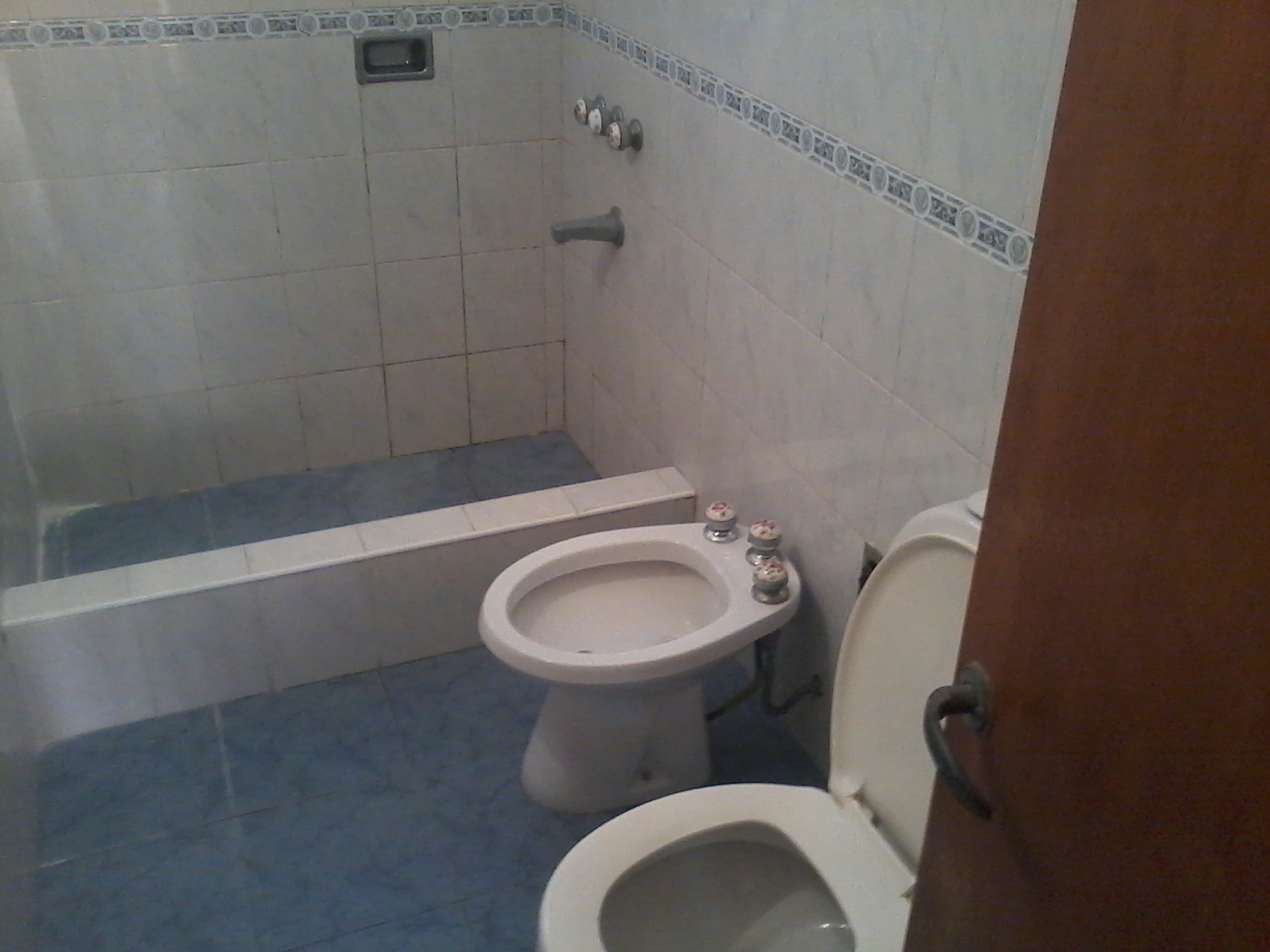 CAPELLA 663 · Morón — foto 5