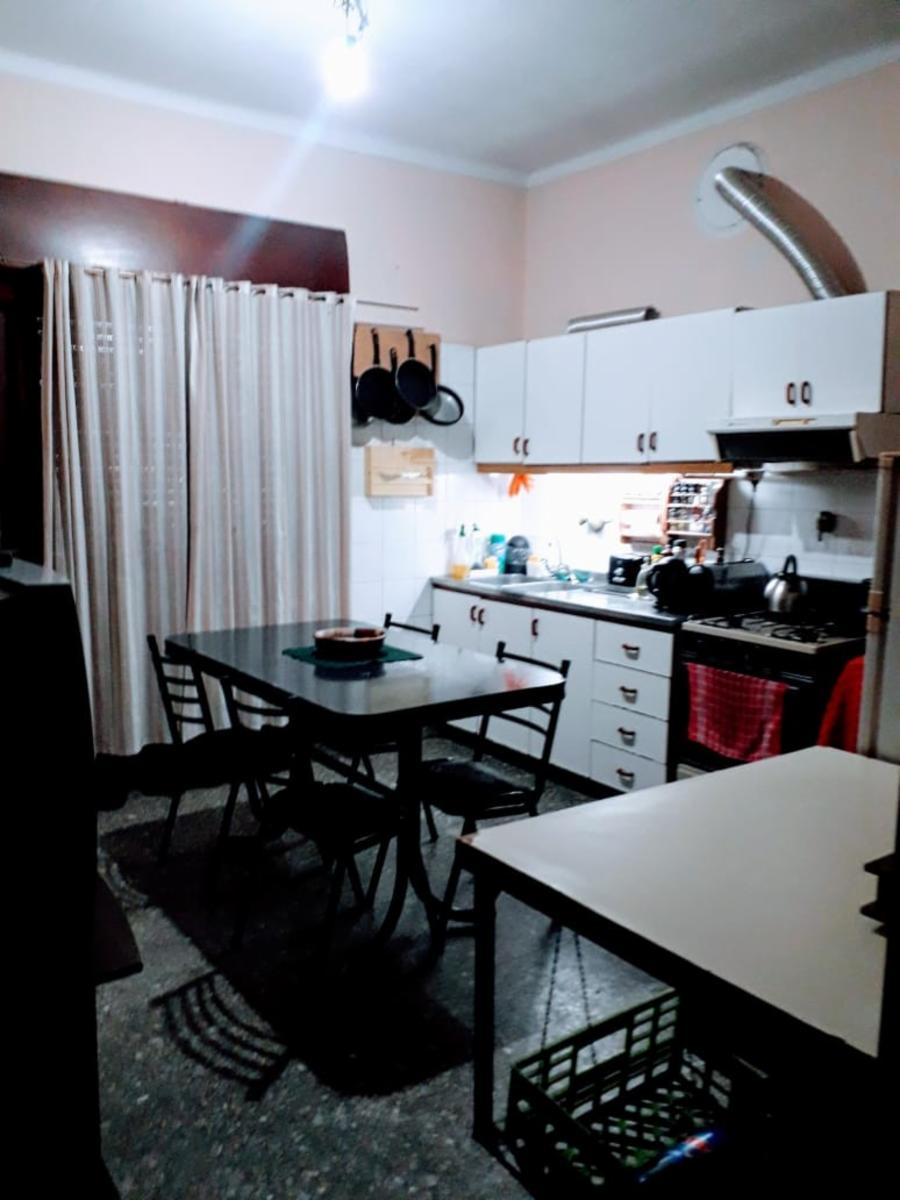 Benito Perez Galdos 1534 · Quilmes — foto 4