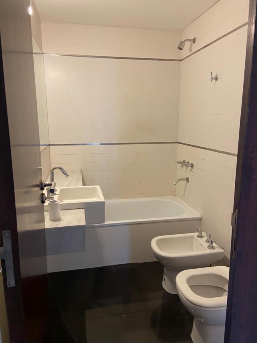 RAMON L FALCON 5757 · Villa Luro — foto 5