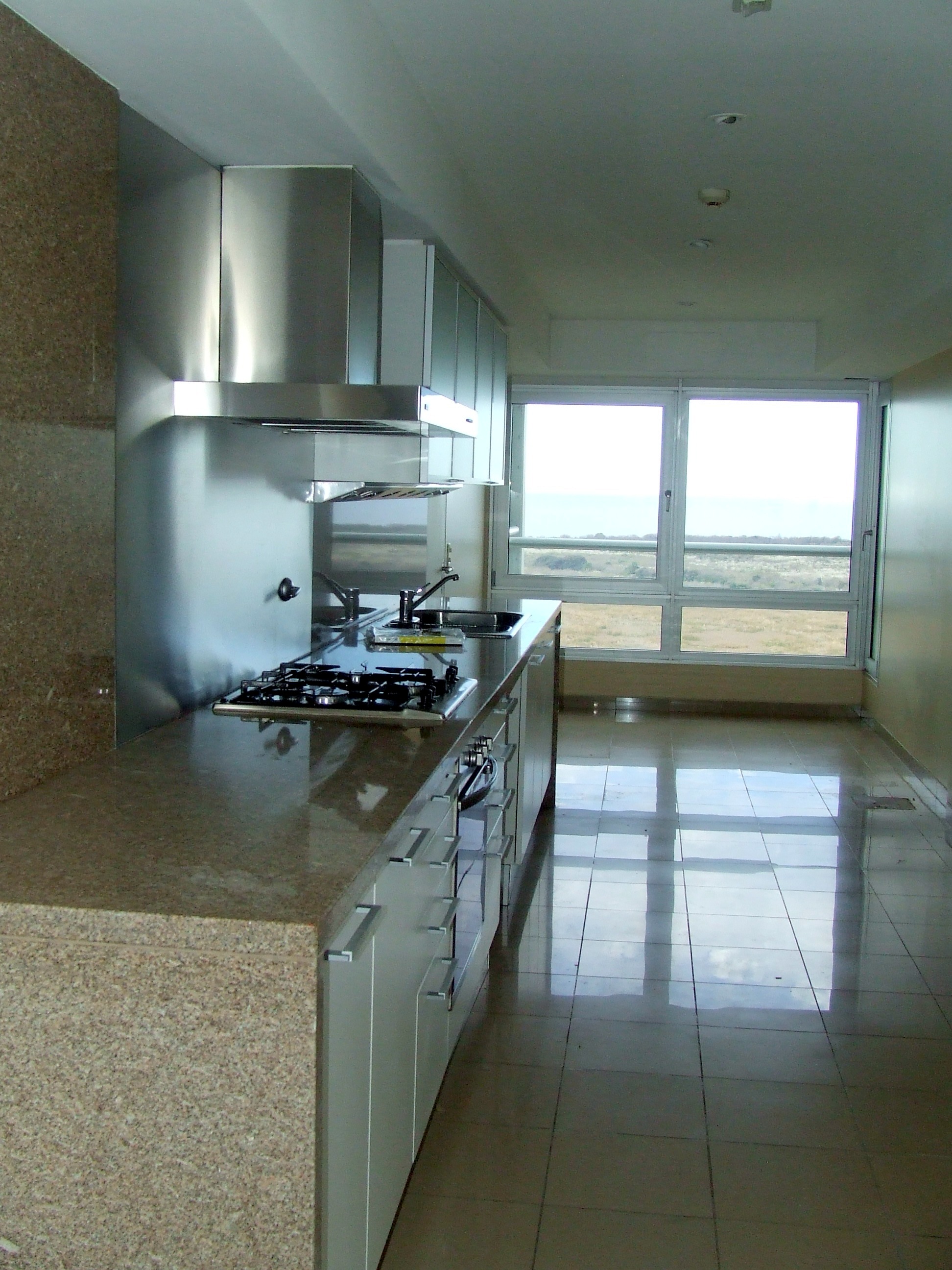 Bvd. Azucena Villaflor 450 · Puerto Madero — foto 7